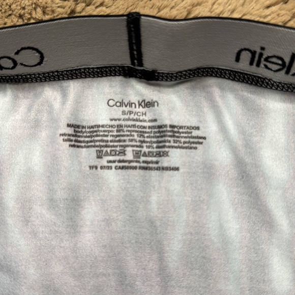 MEN’s Calvin Klein 2” Patterned Boxer Briefs size SMALL (28-30) - Picture 4 of 5